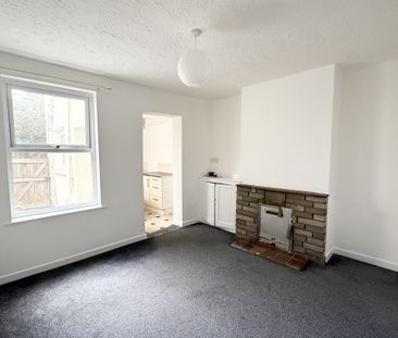 Bevan Street West, Lowestoft - Photo 2