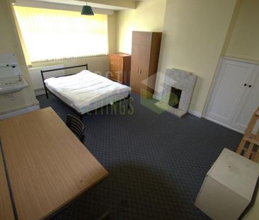 4 bedroom semi-detached house to rent - Photo 6