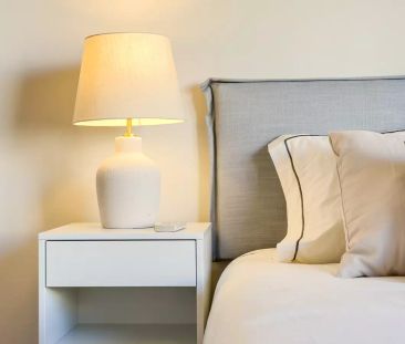 Room in a shared 6-bedroom apartment for rent in Vila de Gràcia, pe... - Photo 1