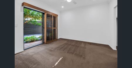 Burleigh Heads Gem – Lifestyle, Location & Low Maintenance Living - Photo 4