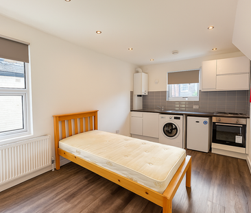 Studio to rent - Photo 5