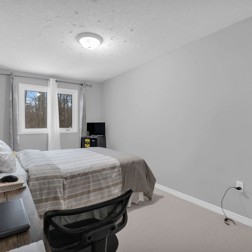 For Lease - 110 Activa Avenue Unit# E30, Kitchener, Ontario - Photo 1