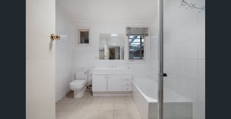 UNIT CONVENIENCE WITH THE SPACE OF A HOUSE - Photo 3