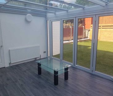 6 bedroom semi-detached house to rent - Photo 1