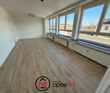 Gerenoveerd ruim appartement met terras en 2 slpks - Foto 4