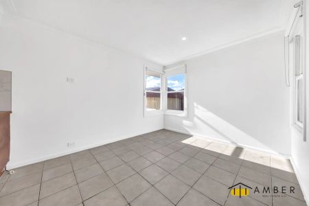 “Freshly Renovated Home _Ideal Glenroy Rental” - Photo 4