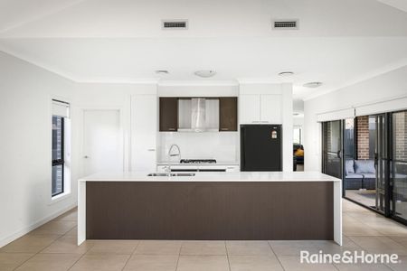 Spacious Family Living Located in The Ponds - Photo 3