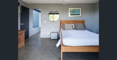 Sophisticated Beachside Living - Photo 2