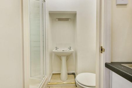 Studio to rent - Photo 5