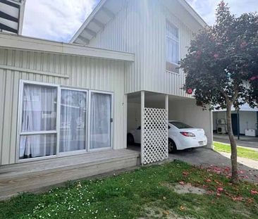 Greenmeadows, 2 bedrooms, 2 Storey - Photo 4
