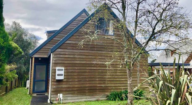 It's a little beauty... - Photo 1