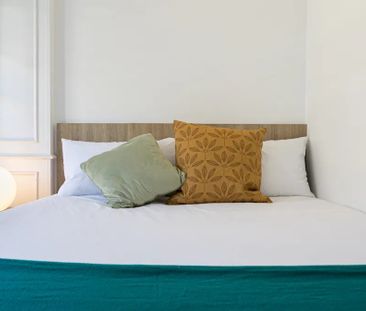 Calle de Cavanilles, Madrid, Community of Madrid 28007 - Photo 5