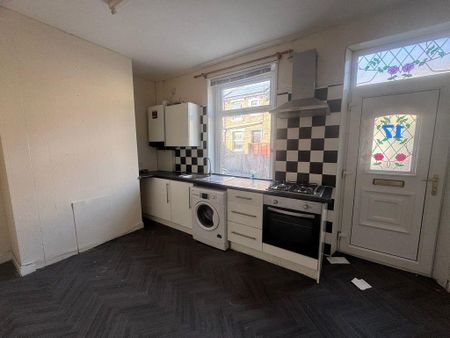 2 bedroom terraced house to rent - Photo 3