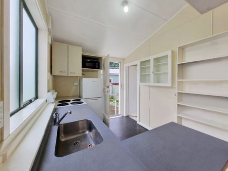 Welcome to 229 Adelaide Road, Newtown. - Photo 4