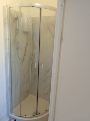 Studio Flat, London Road, CR0 - Photo 2