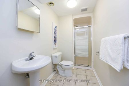 For Lease - 6459 Tisler Crescent, Mississauga, Ontario - Photo 2