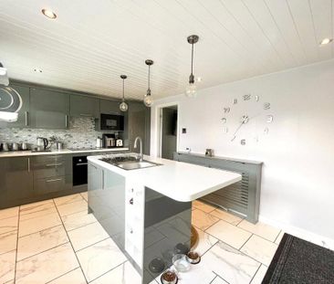 3 bedroom end of terrace house to rent - Photo 6