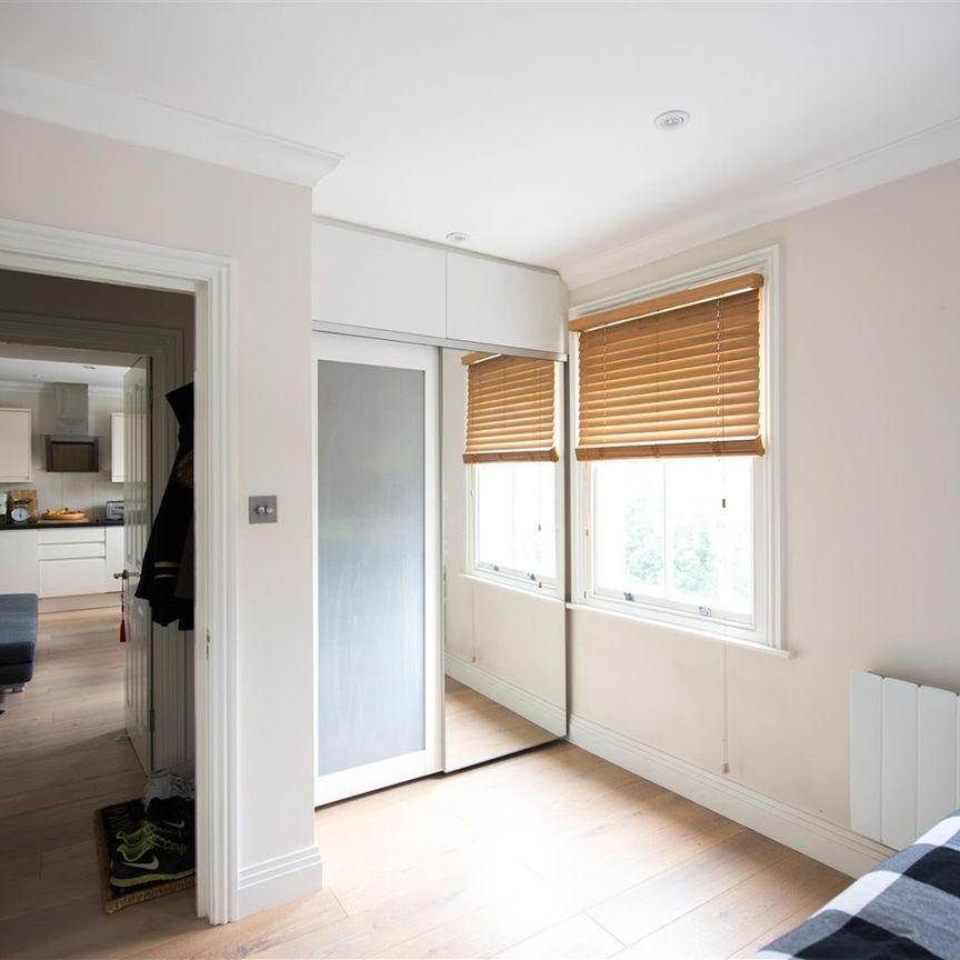 1 Bed Flat, Kings Road, SW3 - Photo 1