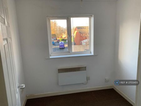 2 bedroom flat to rent - Photo 4