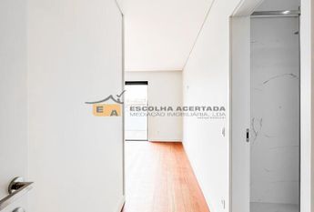Apartamento T4 em Porto