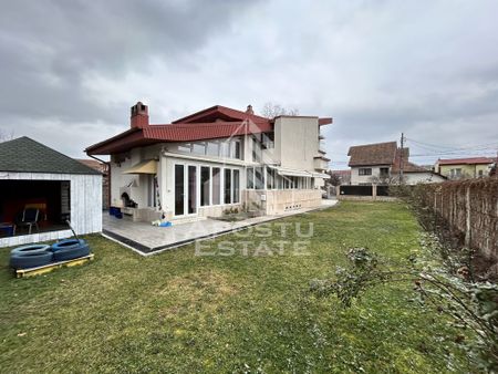Vila P+2E, 6 camere, 3 bai, garaj dublu, zona Lipovei - Photo 3