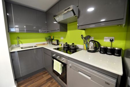 Student Apartment 3 bedroom, City Centre, Sheffield - Photo 2