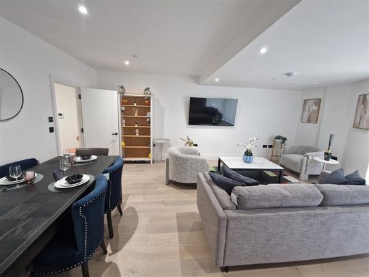 2 bedroom apartment to rent - Photo 1