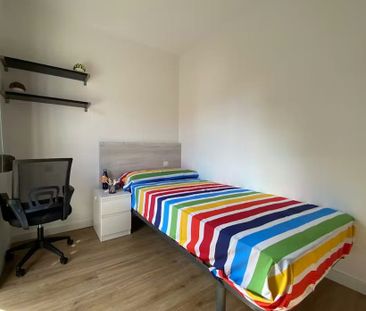 Carrer de Cotonat, L'Hospitalet de Llobregat, Catalonia 08904 - Photo 4