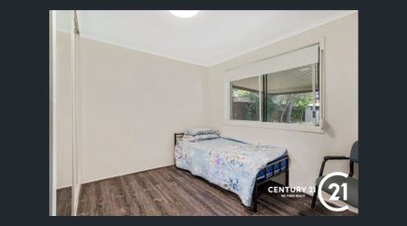 Modern Family Home - Photo 3