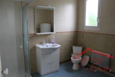 Location Maison 2 pièces 40m² ESTERNAY 51310 - Photo 3