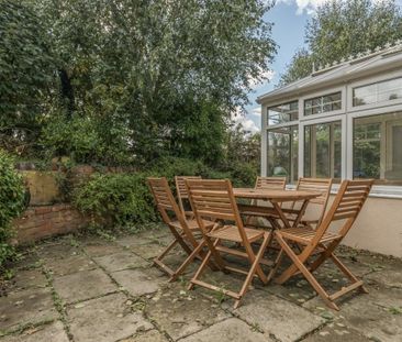 4 bedroom detached house to rent - Photo 6