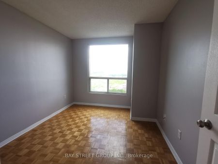 3710 7 Concorde Place - Photo 4