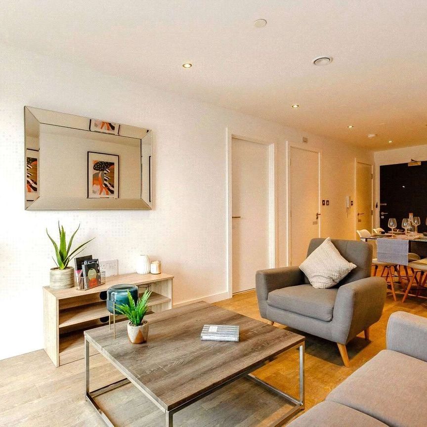 AVAILABLE NOV 27TH | ONE BEDROOM APARTMENT AT LUXURY DEVELOPMENT | ALLEGRO LIVING | PARKING AVAILABLE | 24-HOUR CONCIERGE | RESIDENTS GYM | PRIME LOCATION | VIEW TODAY! - Photo 1