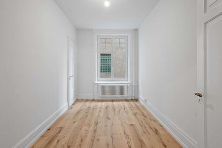 Charmante 4 -ZWG frisch saniert & bezugsbereit - Foto 2