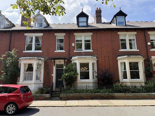 4 bedroom terraced house to rent - Photo 1