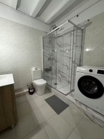 Carrer de Ferlandina, Barcelona, Catalonia 08001 - Photo 5