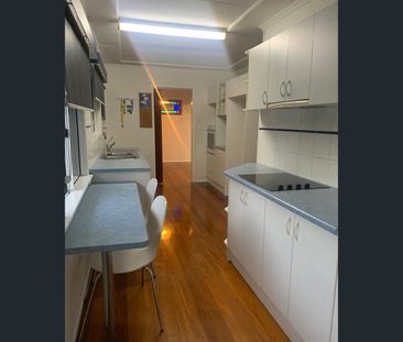 12 Pevny Street, Salisbury, Qld 4107 - Photo 4