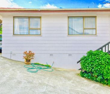 Property Management61a Sunset Rd, Totara Vale - Apartment for Rent - Photo 4