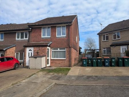 Ifield 1 bedroom flat to rent - Photo 4