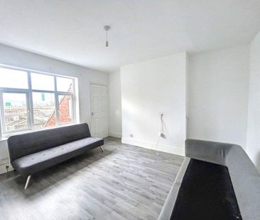 2 bed upper flat to rent in NE24 - Photo 2