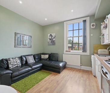 5 bedroom terraced house to rent - Photo 4