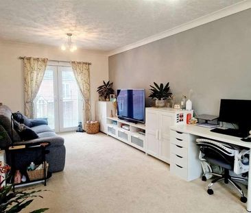 The Gateway, Newark, NG24 - Photo 1