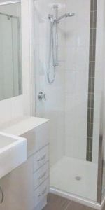 Modern two bedroom apartment - Photo 3