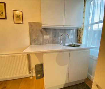 Studio to rent - Photo 3