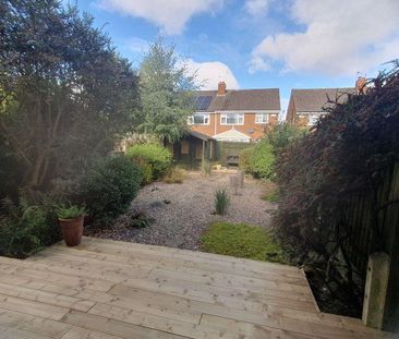 3 bedroom terraced house to rent - Photo 2