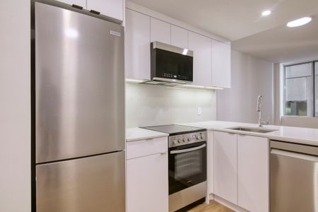 2285 Saint-Mathieu Street - Photo 2