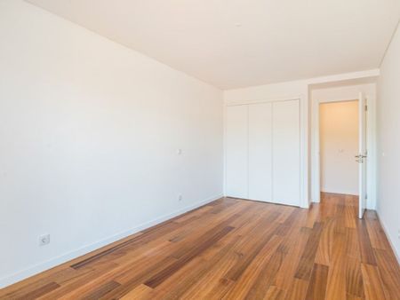 2 bedroom luxury Apartment for rent in Lisbon, Portugal - Photo 5