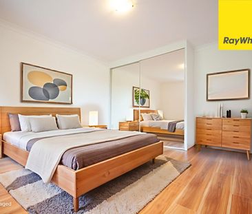 SPACIOUS THREE BEDROOM IN QUIET LOCATION - Photo 5