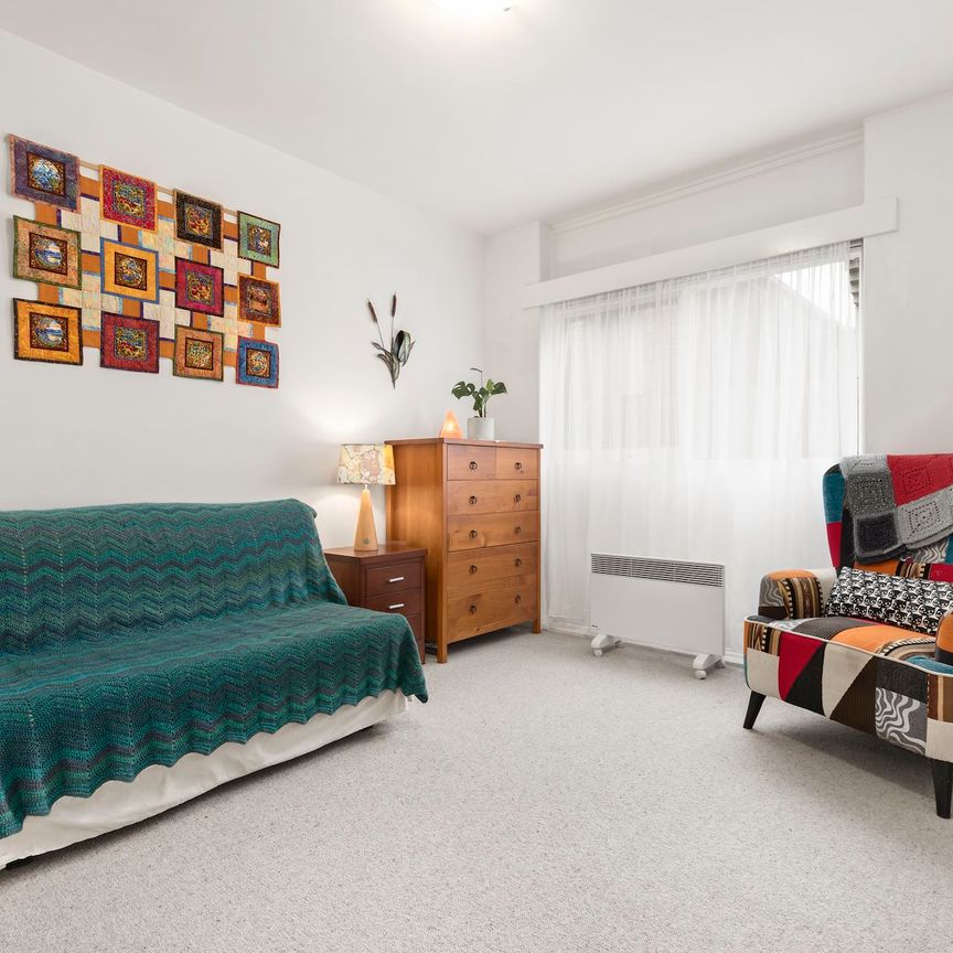 Unit 2/23 Netherlee Street, Glen Iris. - Photo 1