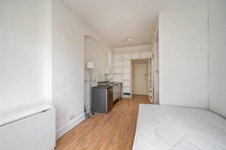 Studio to rent - Photo 3